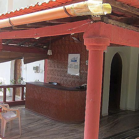 Kristal Sands Beach Resort 卡兰古特 外观 照片