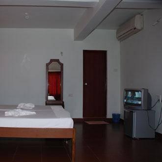 Kristal Sands Beach Resort 卡兰古特 外观 照片