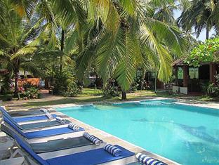 Kristal Sands Beach Resort 卡兰古特 外观 照片