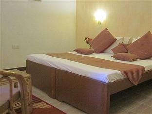 Kristal Sands Beach Resort 卡兰古特 外观 照片